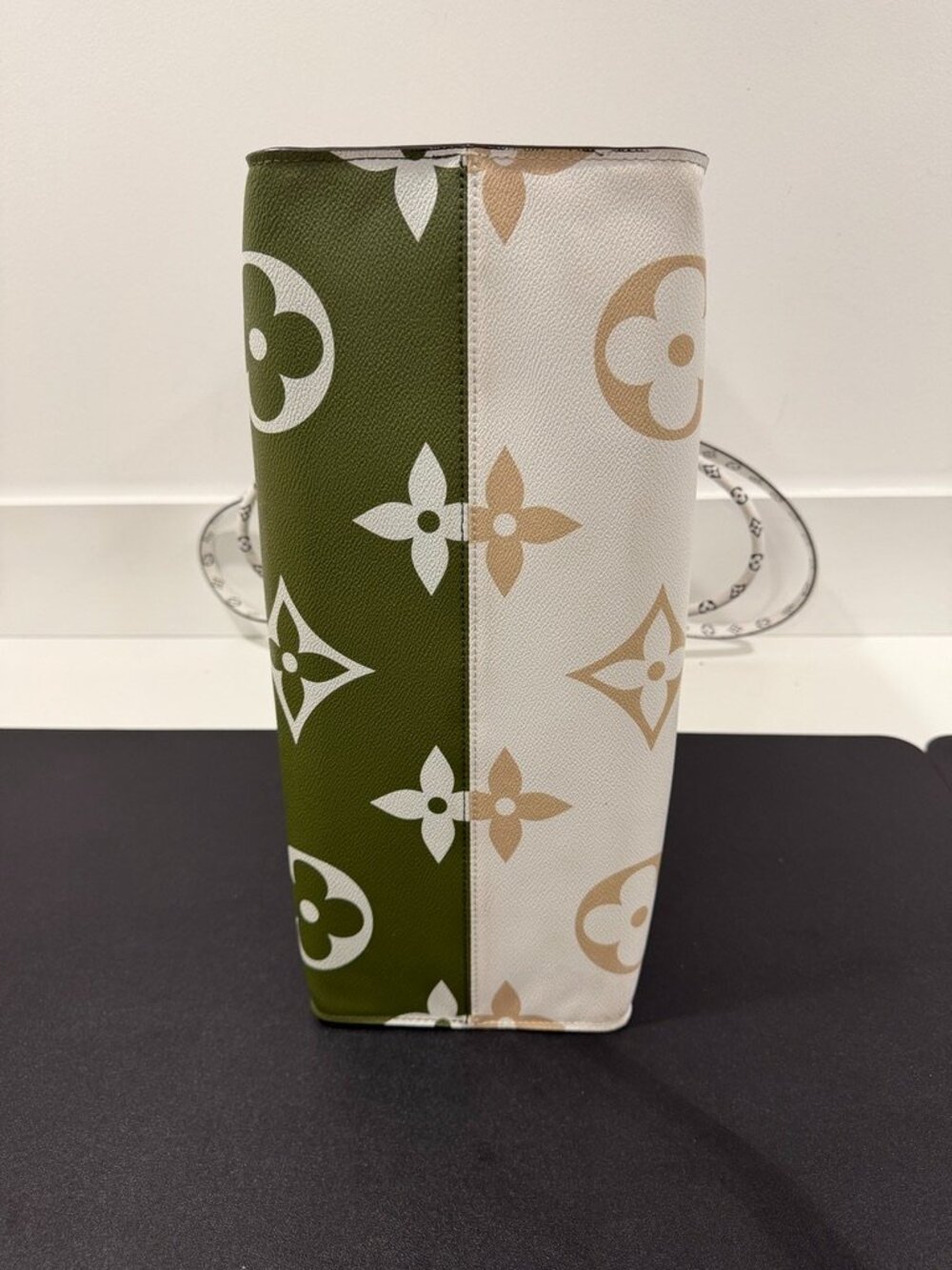 Louis Vuitton On The Go GM Khaki/Beige/White (JB1500) - Picture 10 of 16